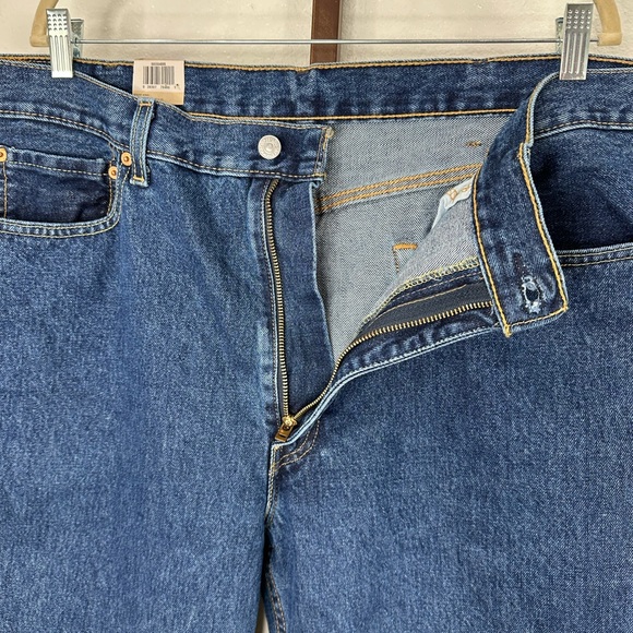 NWT Levi’s Men’s 550 Relaxed Fit Jeans Size 40 x 30 - Picture 5 of 9